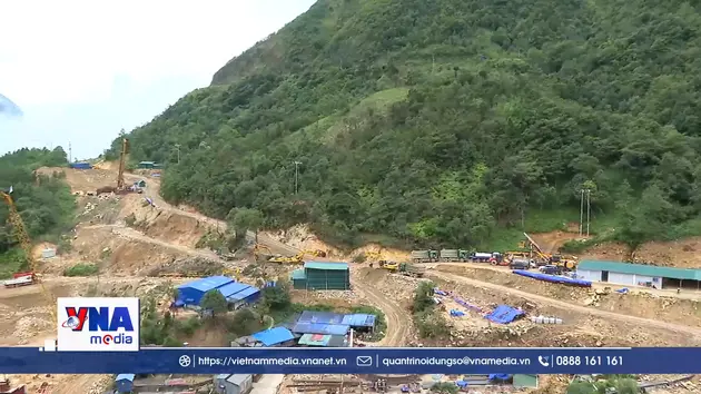 Chính thức khai hầm Hoàng Liên