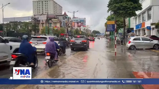 Mưa lớn làm ngập nhiều tuyến đường tại tỉnh Thái Nguyên