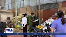 Khởi tố 2 đối tượng về tội sản xuất, buôn bán hàng giả là lương thực
