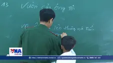 Vun đắp kiến thức cho học trò nghèo vùng biên Gia Lai