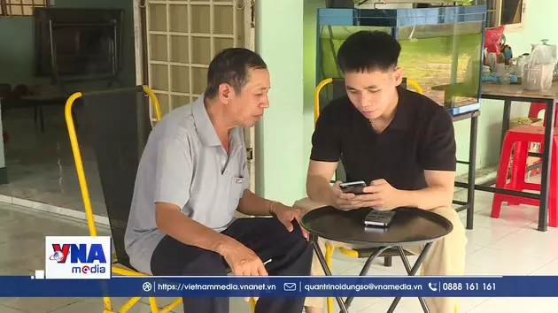 Khi “Bình dân học vụ số” gõ cửa từng nhà