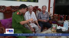 Đưa tiện ích số đến tận nhà dân