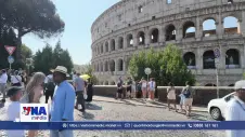 Đấu trường Colosseum tìm cách “hạ nhiệt” hỗ trợ du khách