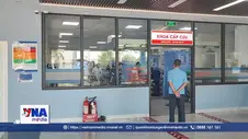 Tai nạn ô tô khách đâm xe container trên cao tốc hơn 20 người nhập viện