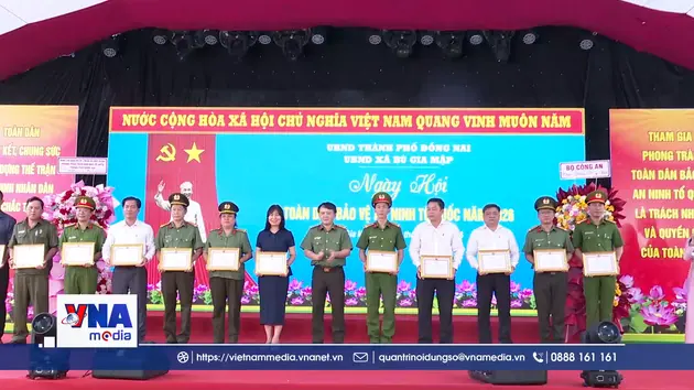 Sôi nổi Ngày hội toàn dân bảo vệ an ninh Tổ quốc tại xã vùng biên