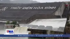 16h ngày 18/8 mở 1 cửa xả đáy hồ thủy điện Hòa Bình