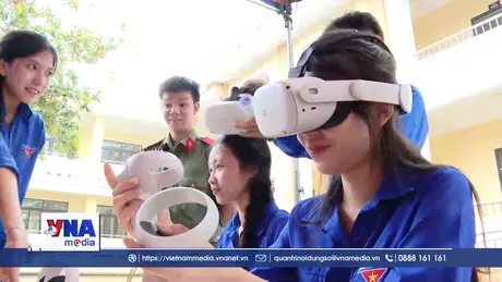 Lan tỏa kỹ năng số trong thanh thiếu nhi vùng biên