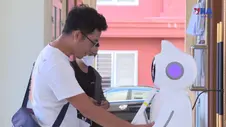 Dòng chảy công nghệ 19/8: Ứng dụng robot thông minh và công nghệ số vào giải quyết thủ tục hành chính