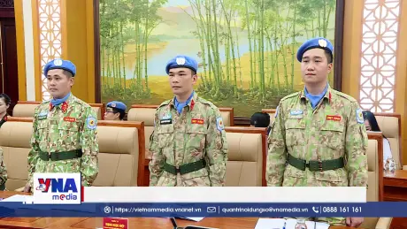 Trao Quyết định cho 3 sĩ quan thực hiện nhiệm vụ gìn giữ hòa bình LHQ