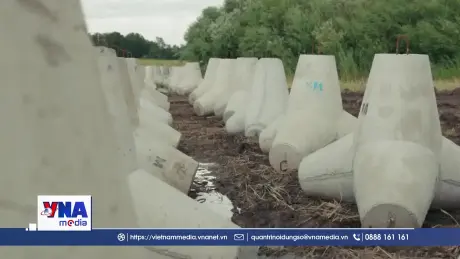 Mỹ, Anh và Pháp củng cố sườn phía Đông NATO