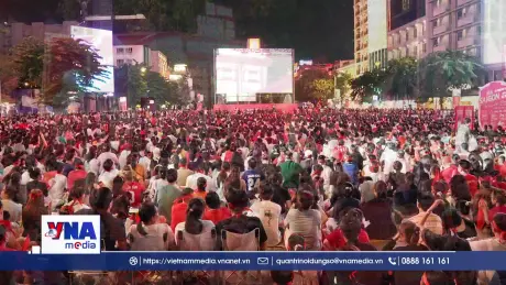 Người dân TP.HCM ăn mừng tuyển Việt Nam thắng Thái Lan 2-0