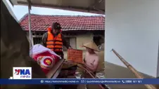 Công an Bắc Ninh sát cánh cùng nhân dân vượt lũ