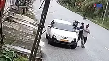 An ninh 365  ngày 23/8: Người chặn ôtô, dùng mũ bảo hiểm đánh tài xế bị triệu tập