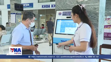 Đẩy mạnh chuyển đổi số trong quản lý và hành chính y tế