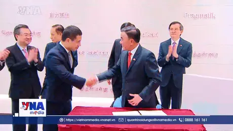 Thường trực Ban Bí thư Trần Cẩm Tú gặp Chủ tịch Đảng Hành động Nhân dân, Bộ trưởng Bộ Giáo dục Singapore