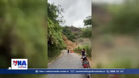 Lũ từ thượng nguồn đổ về, tuyến đường Hoàng Su Phì - Xín Mần bị chia cắt