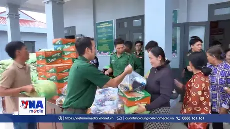 Trao quà hỗ trợ hộ khó khăn khu vực biên giới biển