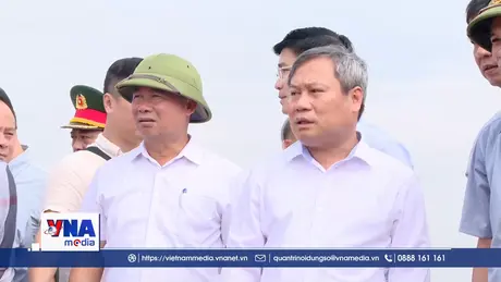 Chủ tịch Hà Nội kiểm tra các khu vực có nguy cơ ngập, chia cắt
