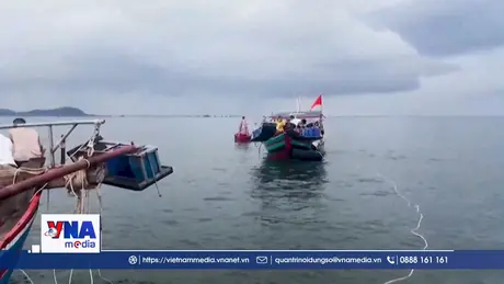 Kịp thời cứu nạn 4 ngư dân bị chìm tàu trong đêm