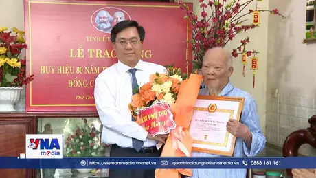 14.654 đảng viên tỉnh Phú Thọ được trao Huy hiệu Đảng dịp 2/9