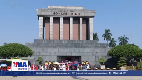 Tổng Bí thư, Chủ tịch nước Tô Lâm dâng hương tưởng nhớ Chủ tịch Hồ Chí Minh tại Hà Nội
