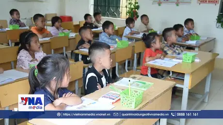 Vượt khó đưa học sinh vùng cao vào năm học mới