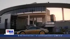 Tesla thử nghiệm xe taxi tự hành Cybercab không vô lăng