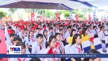 Phó Thủ tướng Nguyễn Văn Thắng dự lễ khai giảng tại Đồng Nai