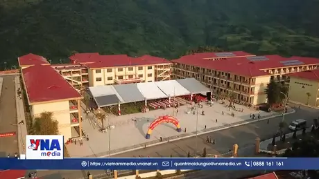 Chăm lo cho học sinh vùng biên giới