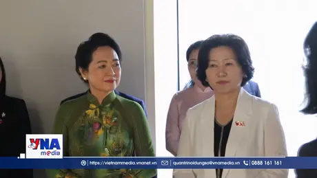 Phu nhân Chủ tịch Quốc hội Việt Nam và Hàn Quốc thăm Bảo tàng Quốc hội Hàn Quốc