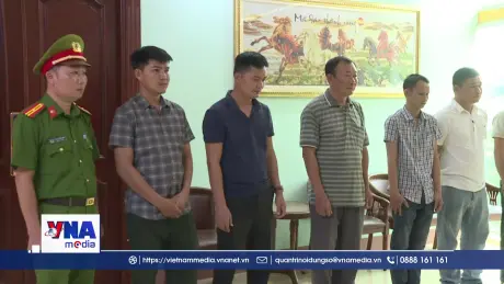 Khởi tố 10 đối tượng đưa, nhận hối lộ, khai thác lâm sản trái phép