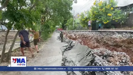 Quảng Trị: Huy động lực lượng gia cố các điểm sạt lở, sụt lún