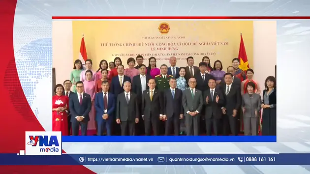 Thủ tướng Lê Minh Hưng gặp gỡ cán bộ, nhân viên các cơ quan đại diện Việt Nam tại Ấn Độ