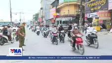 Chống ùn tắc giao thông giờ cao điểm trên đường gom khu công nghiệp