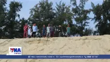 Sạt lở bờ biển nghiêm trọng uy hiếp hàng trăm hộ dân Quảng Ngãi