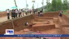 Phát hiện nhiều hiện vật trong các ngôi mộ cổ thế kỷ IV-VI