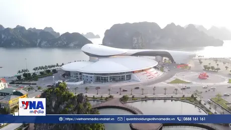 Những nụ cười cống hiến