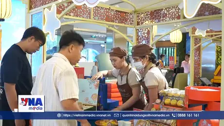 Sôi động thị trường bánh Trung thu, sức mua tăng tốc khi cận ngày rằm