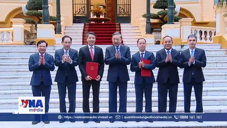 Tổng Bí thư, Chủ tịch nước Tô Lâm trao quyết định bổ nhiệm 2 Đại sứ Việt Nam tại nước ngoài