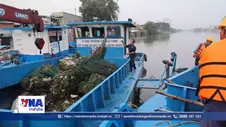 Những chuyến ghe làm sạch những dòng kênh