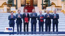 Tổng Bí thư, Chủ tịch nước Tô Lâm trao quyết định bổ nhiệm 2 Đại sứ Việt Nam tại nước ngoài