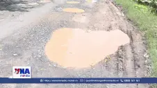 Đoạn đường xuống cấp, gây khó khăn cho người dân