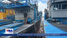 Vươn khơi khai thác thủy sản mùa biển động