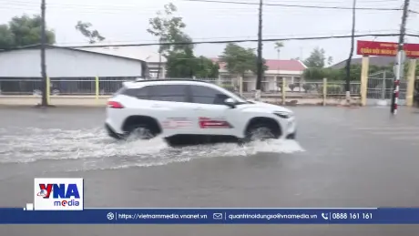 Cà Mau nhiều tuyến đường ngập sâu do mưa lớn