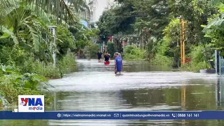 Lâm Đồng: Nhiều hộ dân và đường giao thông ngập sâu trong nước