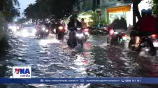 Mưa lớn kết hợp triều cường gây ngập ở Vĩnh Long