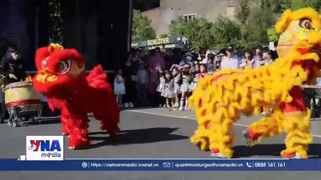 Trung Thu kết nối văn hóa Việt tại Berlin