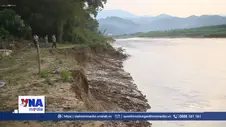 Thấp thỏm chạy trốn những sạt lở bên dòng sông Lam