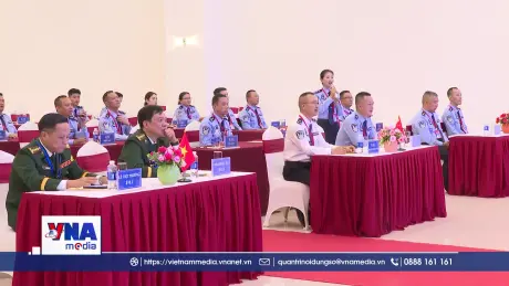 Chung một lời ca biên giới