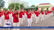 1.500 người cao tuổi Hà Nội đồng diễn dưỡng sinh